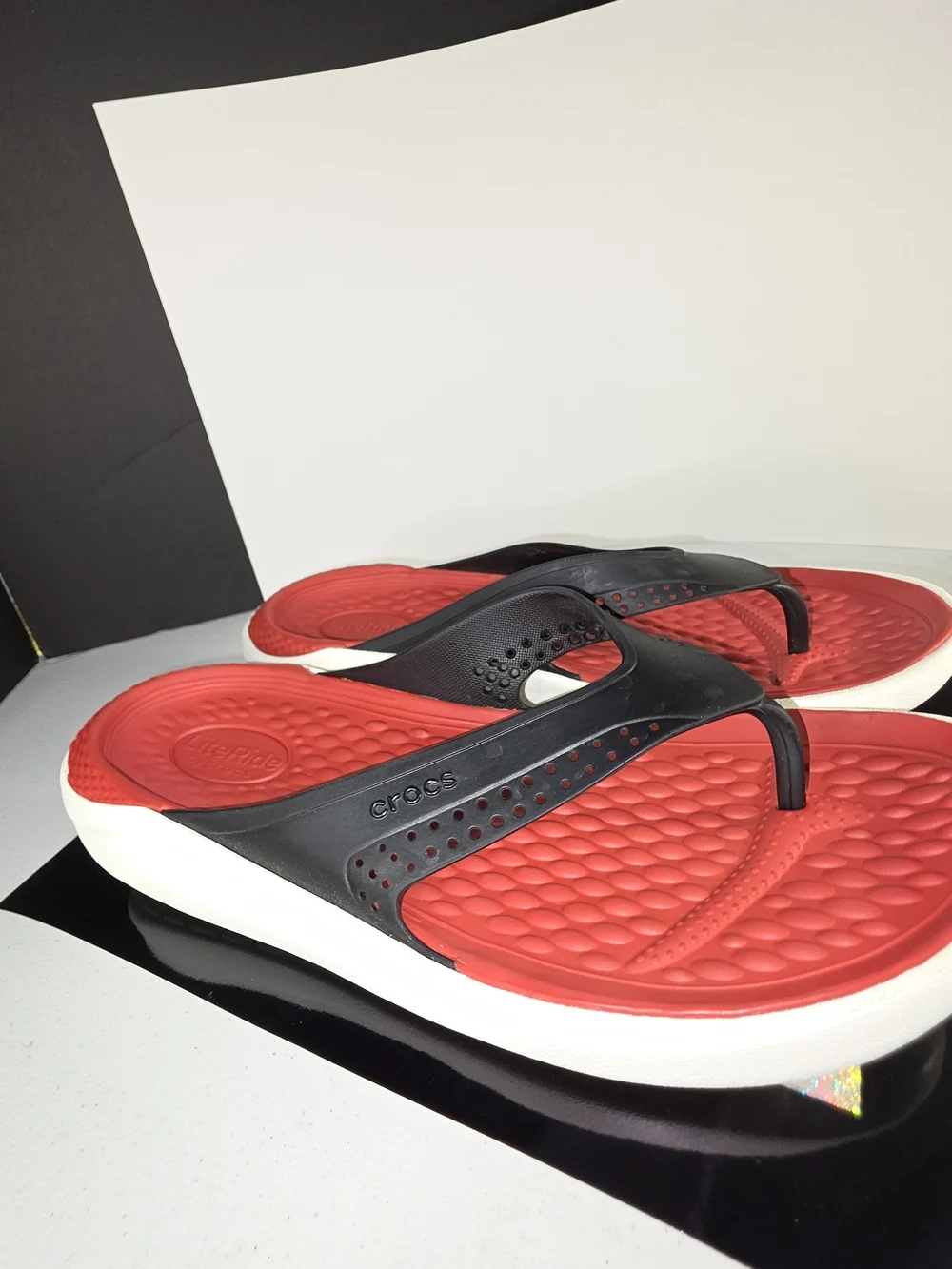 CROCS Men's LiteRide Flip Sandal Navy Black Red & White Sz 12